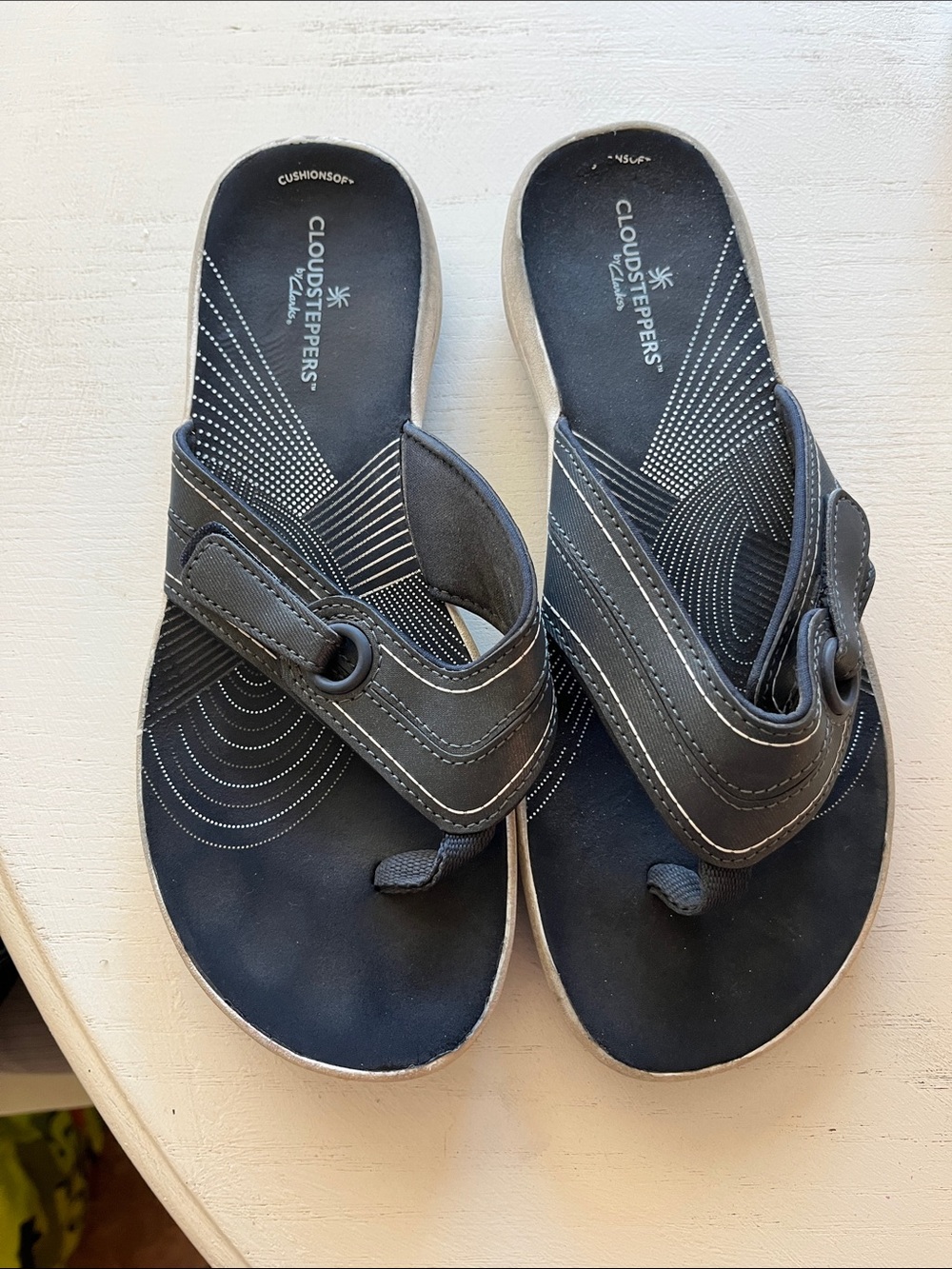 Clarks Cloud Stepper Black Flip Flop Sandals Size 8